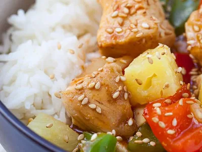 Healthy Sweet and Sour Chicken with Pineapple