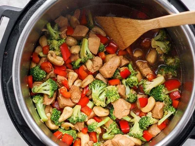Instant Pot Soy-Maple Chicken Stir Fry with Cashews