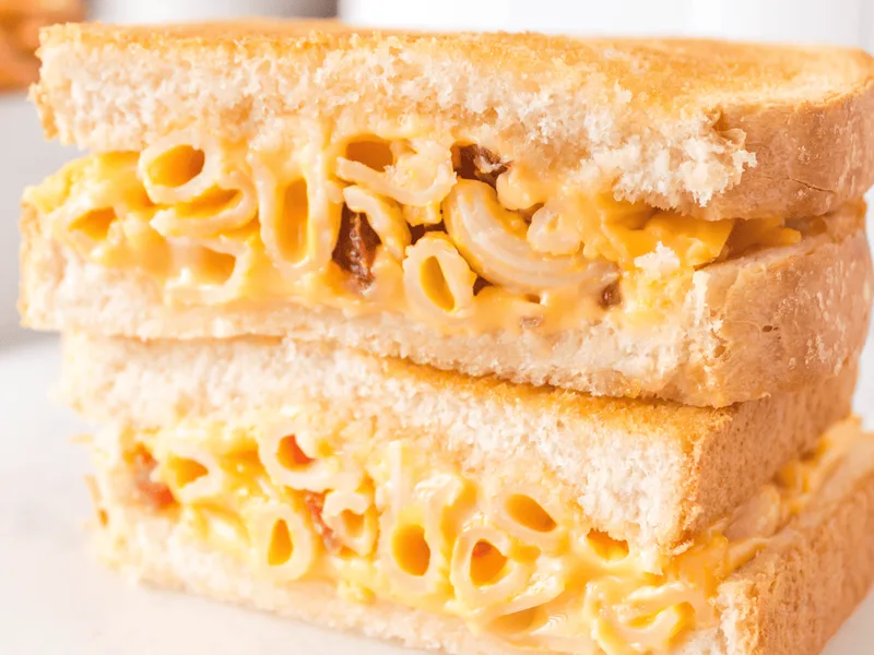 Air Fryer Mac and Cheese Grilled Cheese Sandwich