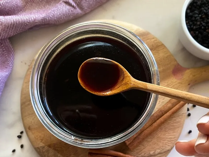 Homemade Honey Elderberry Immune Syrup