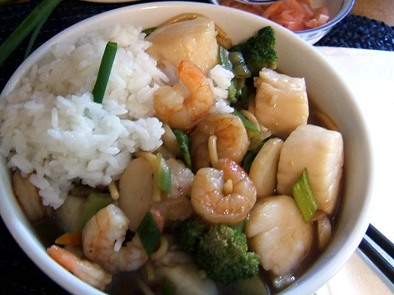 Microwave Shrimp and Scallop Stir-Fry