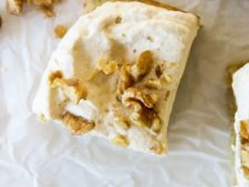 30-Minute Fluffy Banana Oat Flour Cake with Peanut Butter Cream