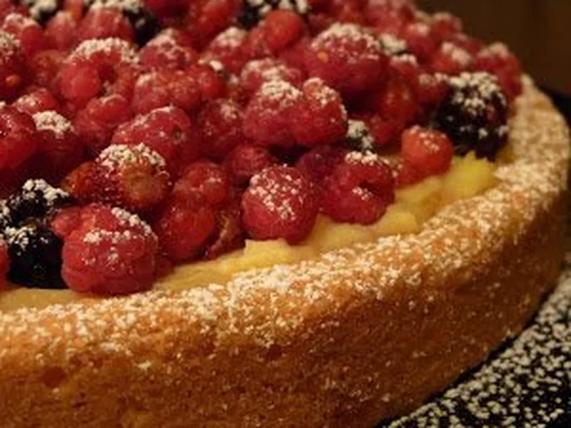Lievitata Raspberry Tart with Custard Cream
