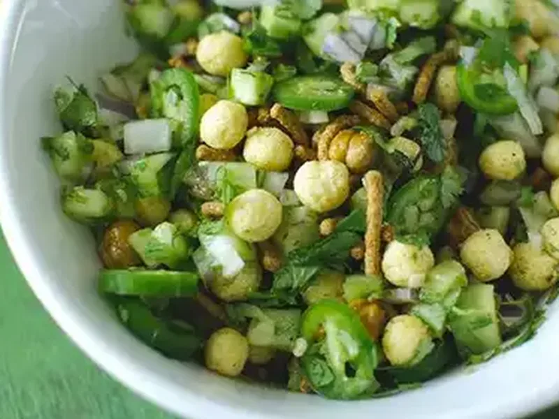 Crispy Roasted Chickpea Jhal Muri with Cereals and Peanuts