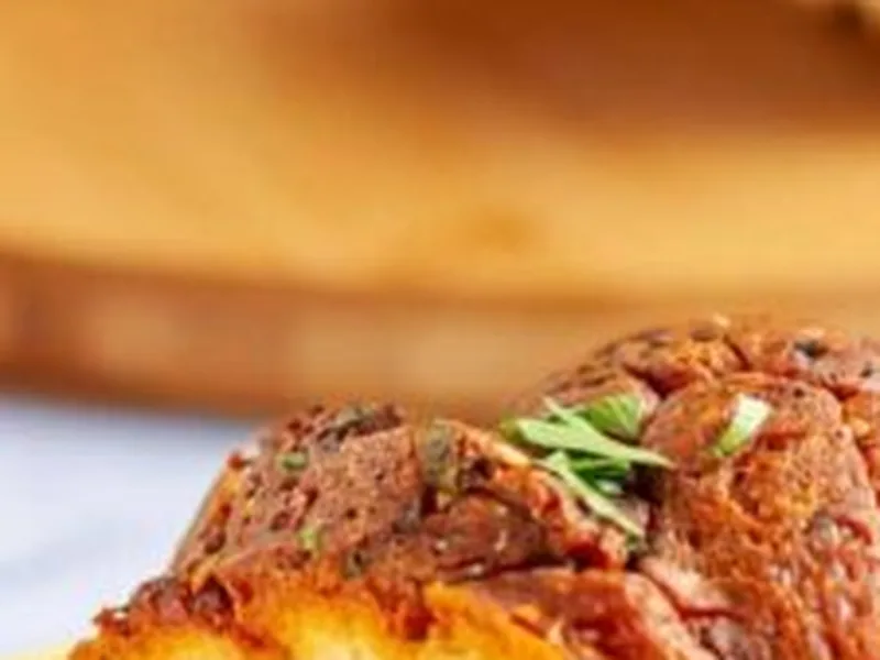 Pioneer Woman Breakfast Monkey Bread with Cinnamon Sugar