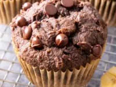 Double Chocolate Banana Muffins with Oat Flour and Cacao