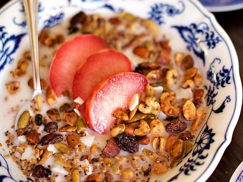 Grain Free Maple Cinnamon Granola with Nuts and Seeds