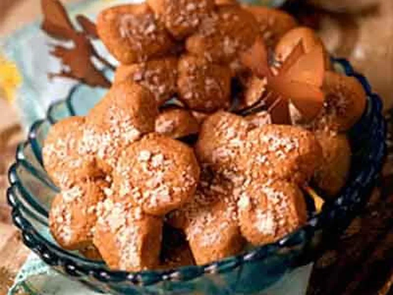 Molasses Tea Cakes with Cinnamon Crumb Topping