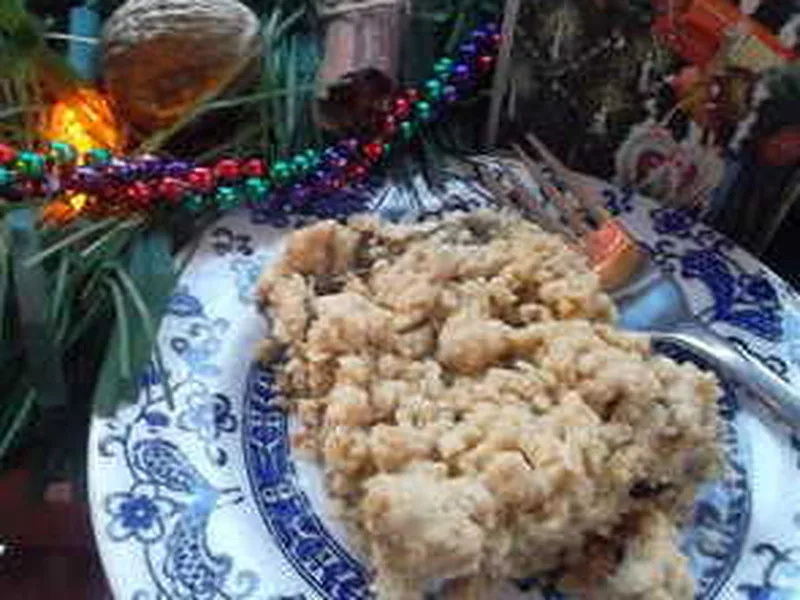 Sour Cream Raisin Squares with Oat Crust