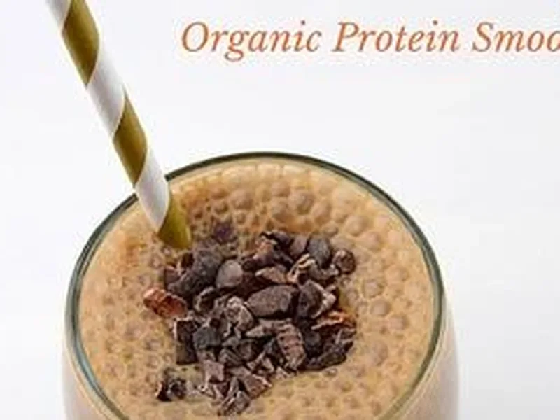Vegan Protein Smoothie with Banana and Peanut Butter