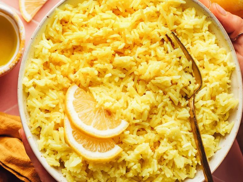 Easy Greek-Inspired Lemon Rice with Garlic and Fresh Herbs