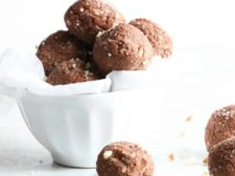 No-Bake Chocolate Brazil Nut Balls with Cocoa Butter