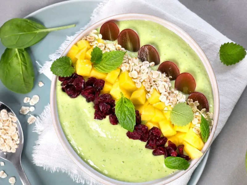 Green Smoothie Bowl with Celery and Spinach