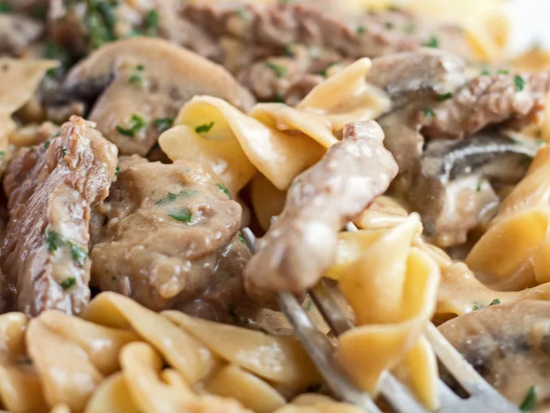 Easy Skillet Beef Stroganoff with Creamy Mushroom Sauce