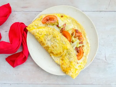 Keto BLT Omelette with Crispy Pancetta