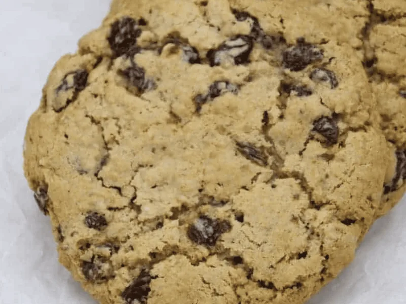 Air Fryer Oatmeal Raisin Cookies - Quick 6 Minute Recipe