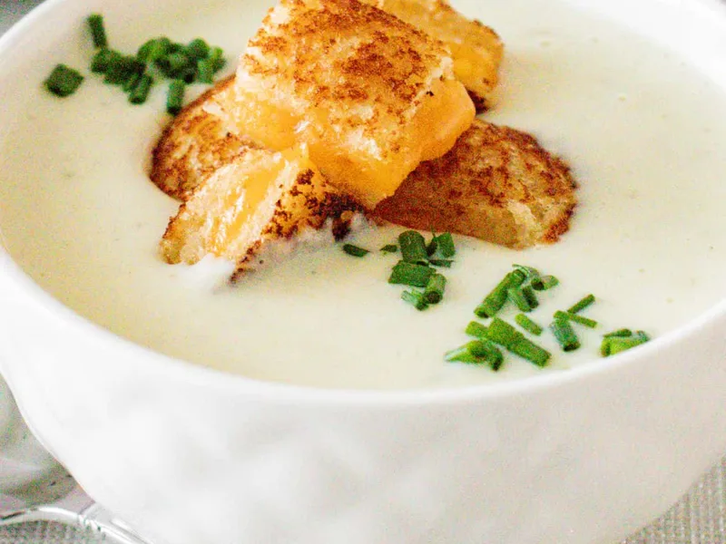 Creamy Cauliflower Bisque with Grilled Cheese Croutons