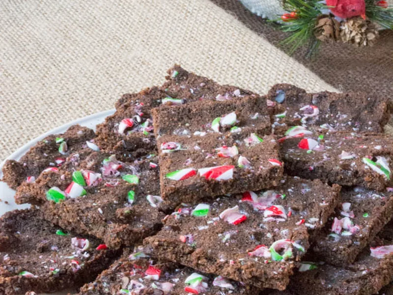 Sugar-Free Peppermint Brownie Bark with Coconut Flour