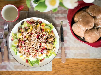 Balsamic Roasted Portobello Mixed Salad with Honey Dressing