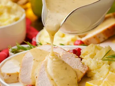 Easy Turkey Gravy with Wine and Herbs - Rich Homemade Recipe