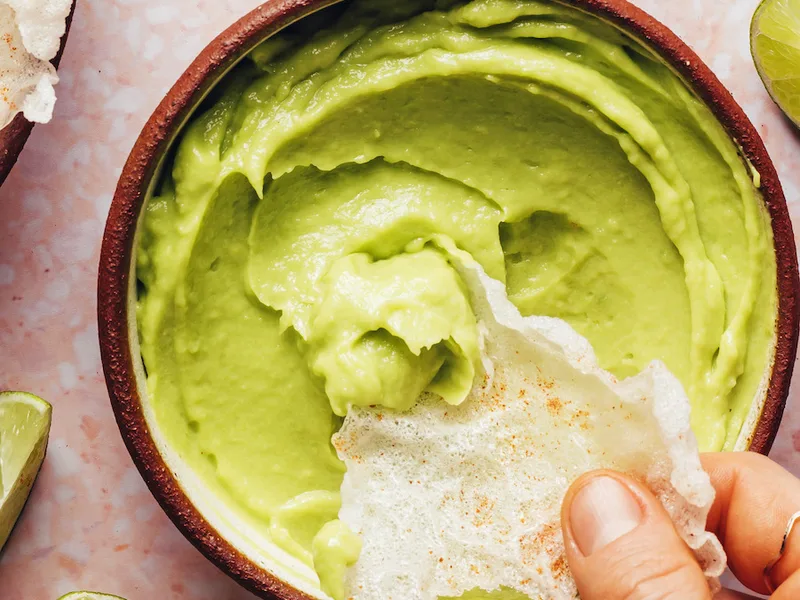Crispy Rice Paper Chips with Creamy Avocado Dip