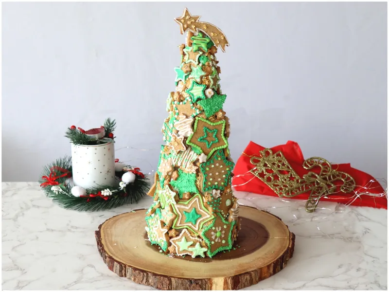 Gingerbread Christmas Tree with Royal Icing Stars