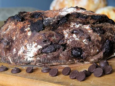 No Knead Double Chocolate Chunk Bread with Cocoa
