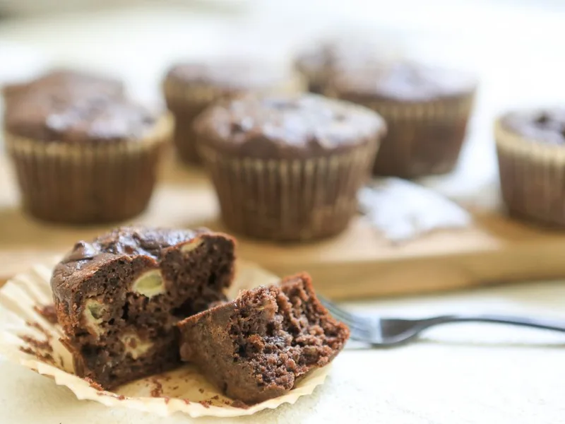 Chocolate Chip Banana Muffins with Cocoa