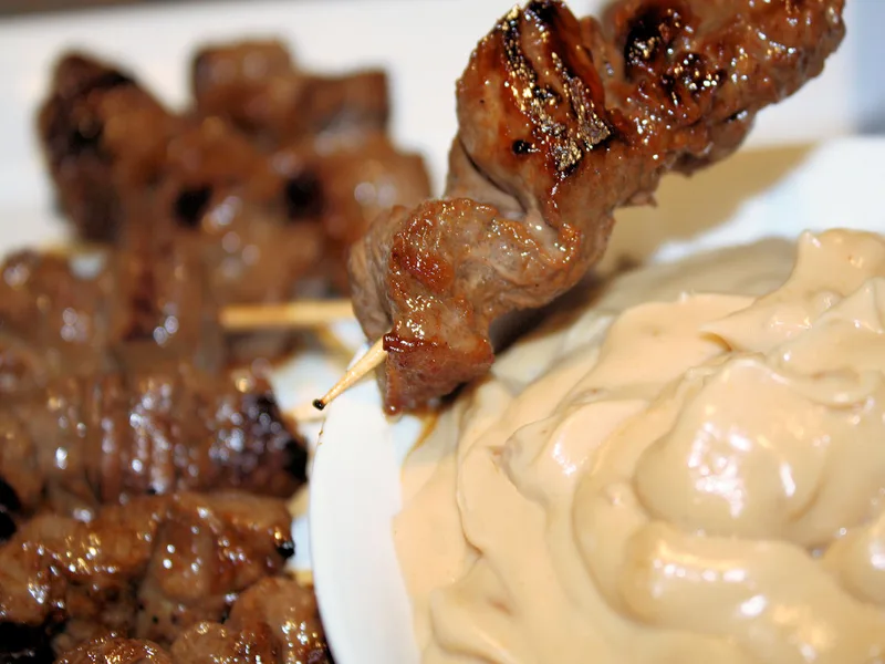 Marinated Chicken Beef Satay with Peanut Coconut Dipping Sauce