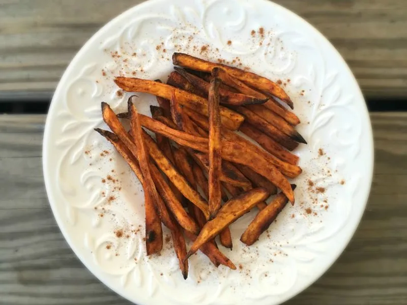 Crispy Cinnamon Sweet Potato Fries with Smoked Paprika