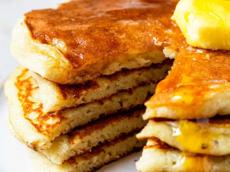 Perfect Buttermilk Pancakes - Fluffy Homemade Recipe