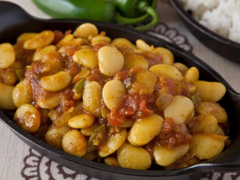 Curried Lima Beans with Tomatoes and Aromatic Spices