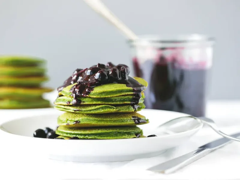 Green Smoothie Pancakes with Macerated Blueberries Gluten-Free