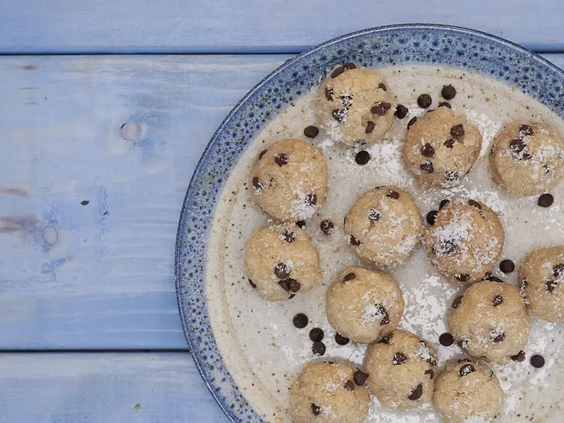 No-Bake Chocolate Chip Coconut Collagen Balls