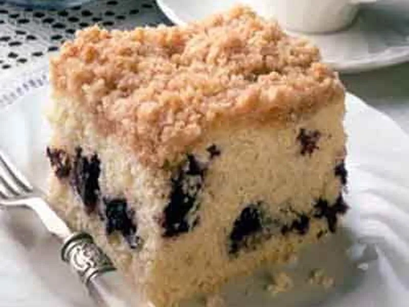 Streusel Blueberry Coffee Cake with Cinnamon Crumb