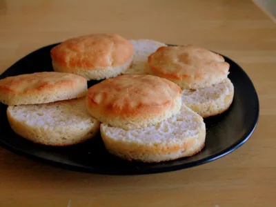Gluten-Free English Muffins with Rice Flour