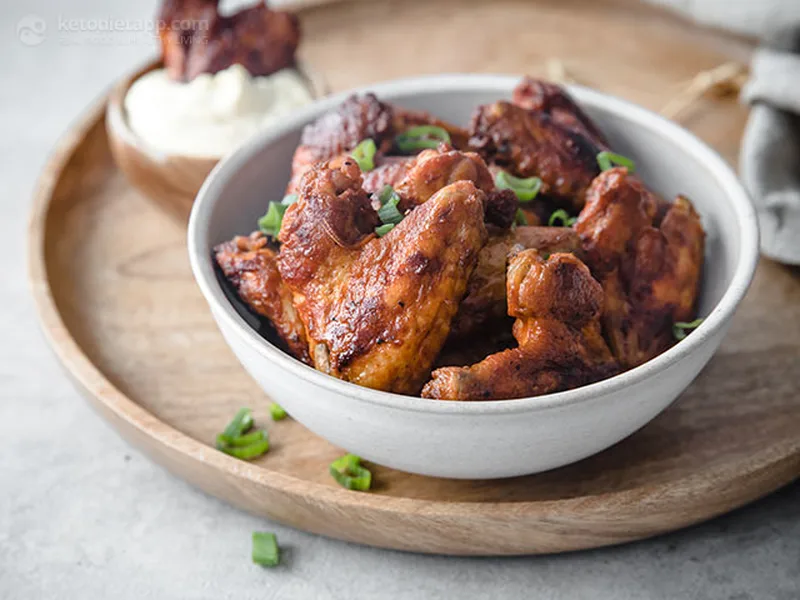 Crispy Baked Buffalo Chicken Wings with Spice Rub