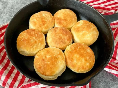 Old Fashioned Bacon Grease Biscuits