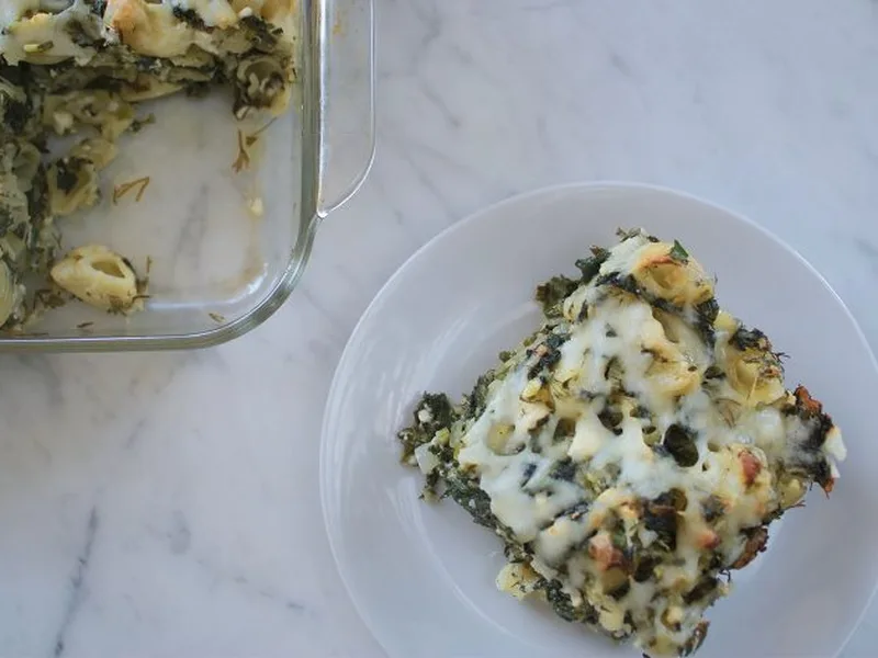 Greek Spinach Mac and Cheese Bake