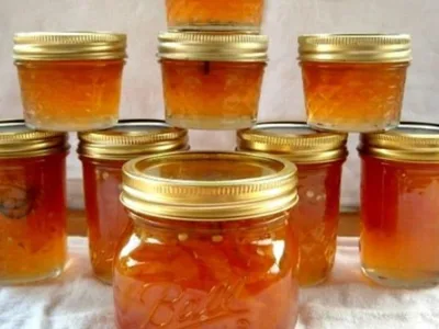 Spicy Peach Jalapeno Jam with Liquid Pectin