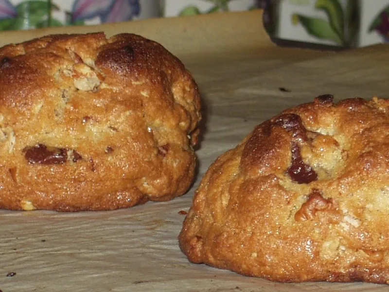 Big and Sturdy Chocolate Chip Cookies with Toasted Pecans