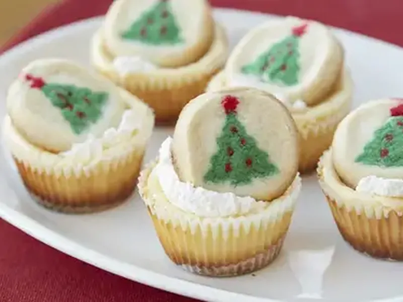 Mini Christmas Cookie Cheesecakes with Sugar Cookie Base