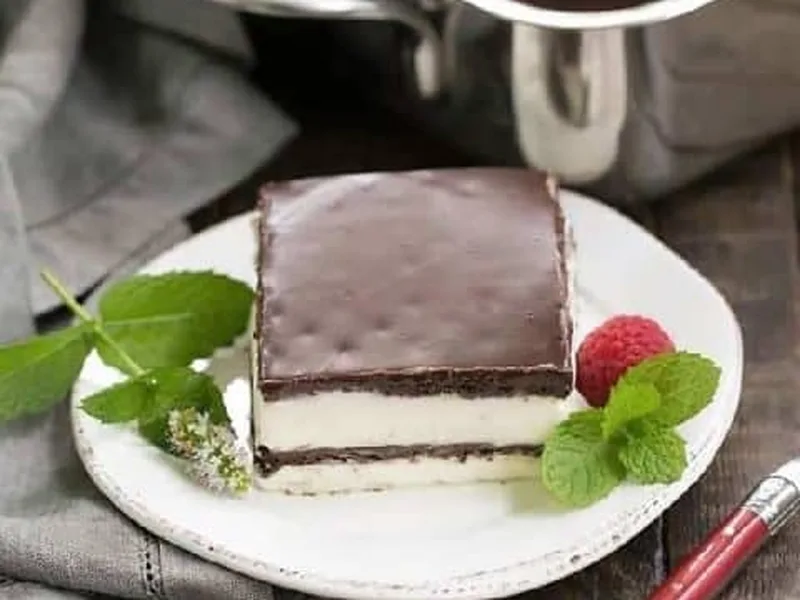 No-Bake Chocolate Graham Cracker Layered Dessert