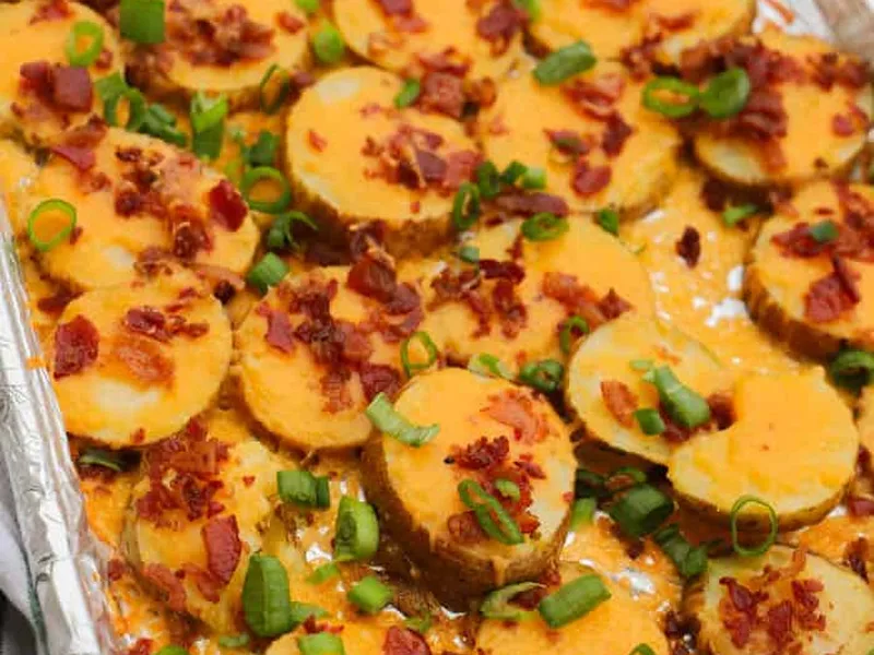 Bite-Sized Baked Potato Skins with Cheddar and Bacon