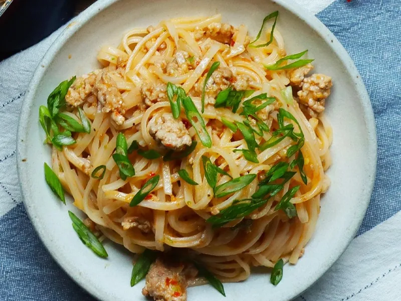 Spicy Rice Noodles With Ground Pork and Scallions