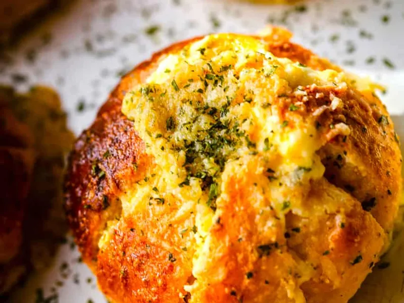 Korean Garlic Bread with Cream Cheese