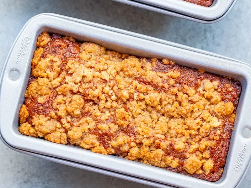 Cinnamon Sugar Banana Streusel Bread