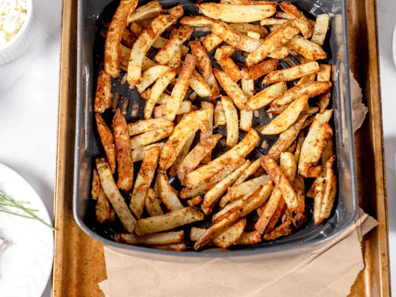 Air Fryer Wingstop-Style Seasoned Fries