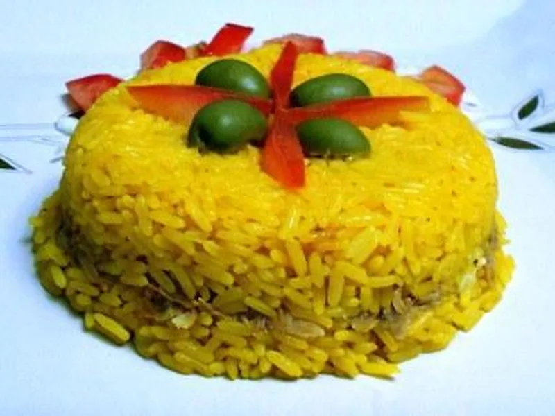 Cuban Arroz Imperial Con Pollo - Layered Chicken and Rice