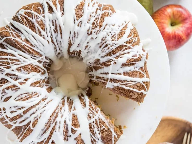 Gluten-Free Apple Cinnamon Bundt Cake with Maple Syrup